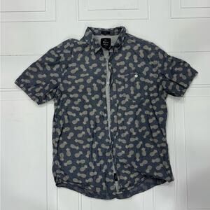 Artistry in Motion Size L Large Slim Fit Pineapple Short Sleeve Button Up Shirt